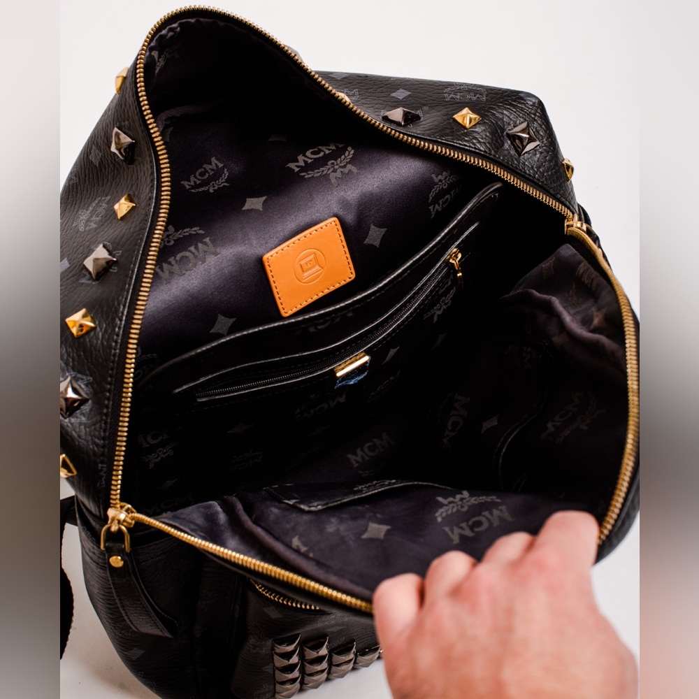 MCM Black Leather Visetos Studded Medium Stark Backpack - EUC! - Picture 5 of 10